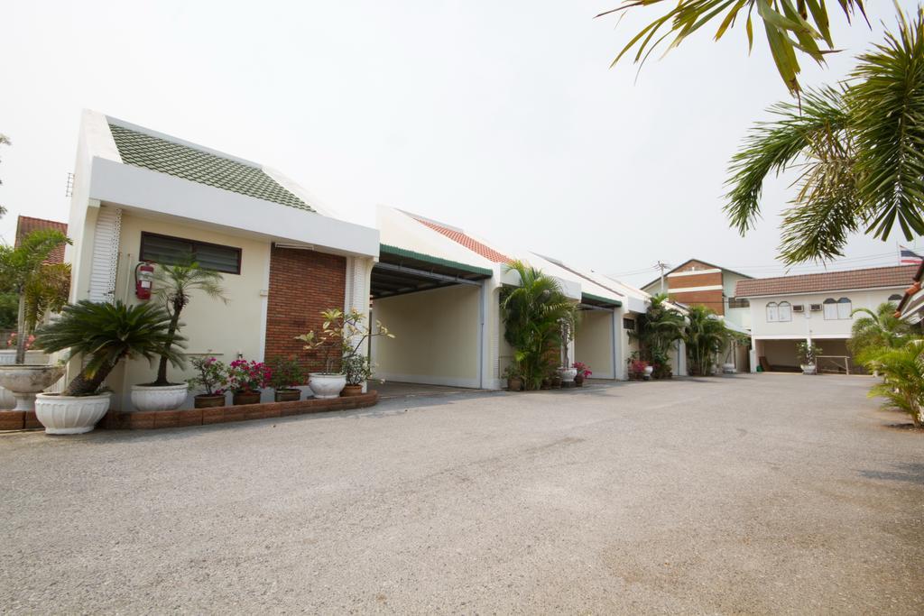 אנג טונג Bualuang Hotel מראה חיצוני תמונה