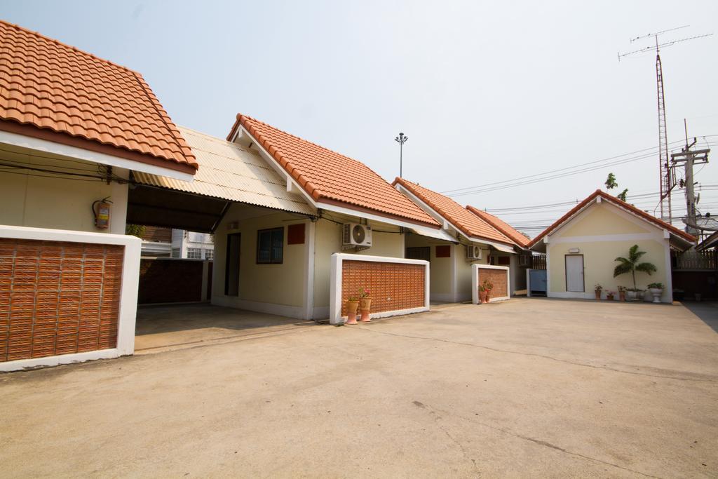 אנג טונג Bualuang Hotel מראה חיצוני תמונה