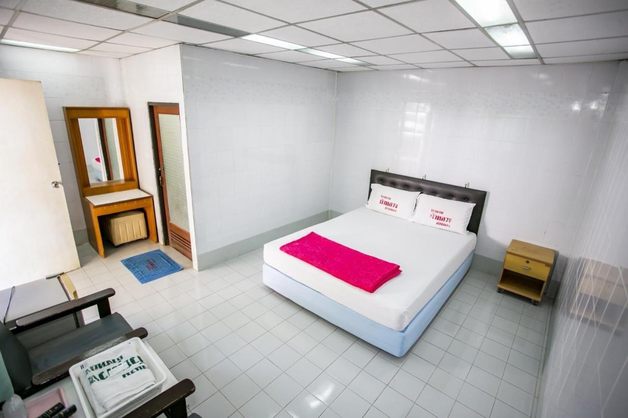 אנג טונג Bualuang Hotel מראה חיצוני תמונה